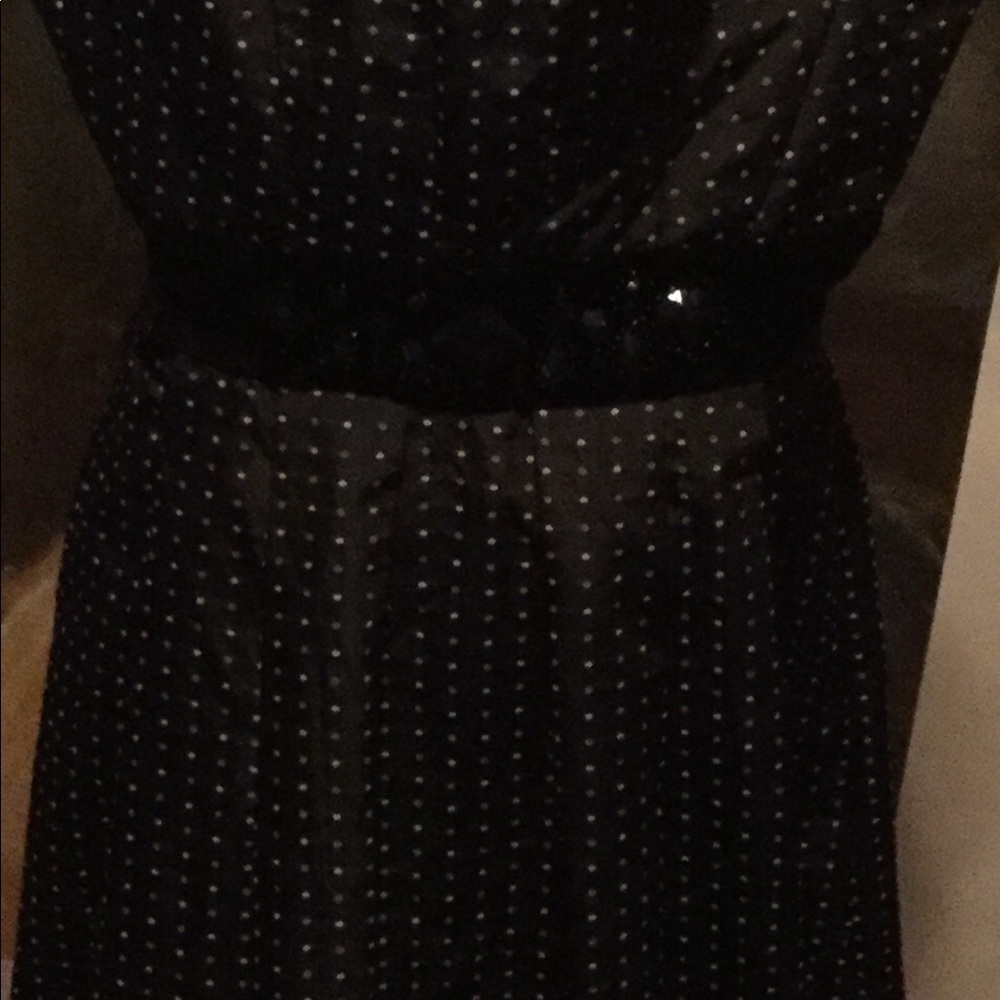 Dress - Picture 8 of 8